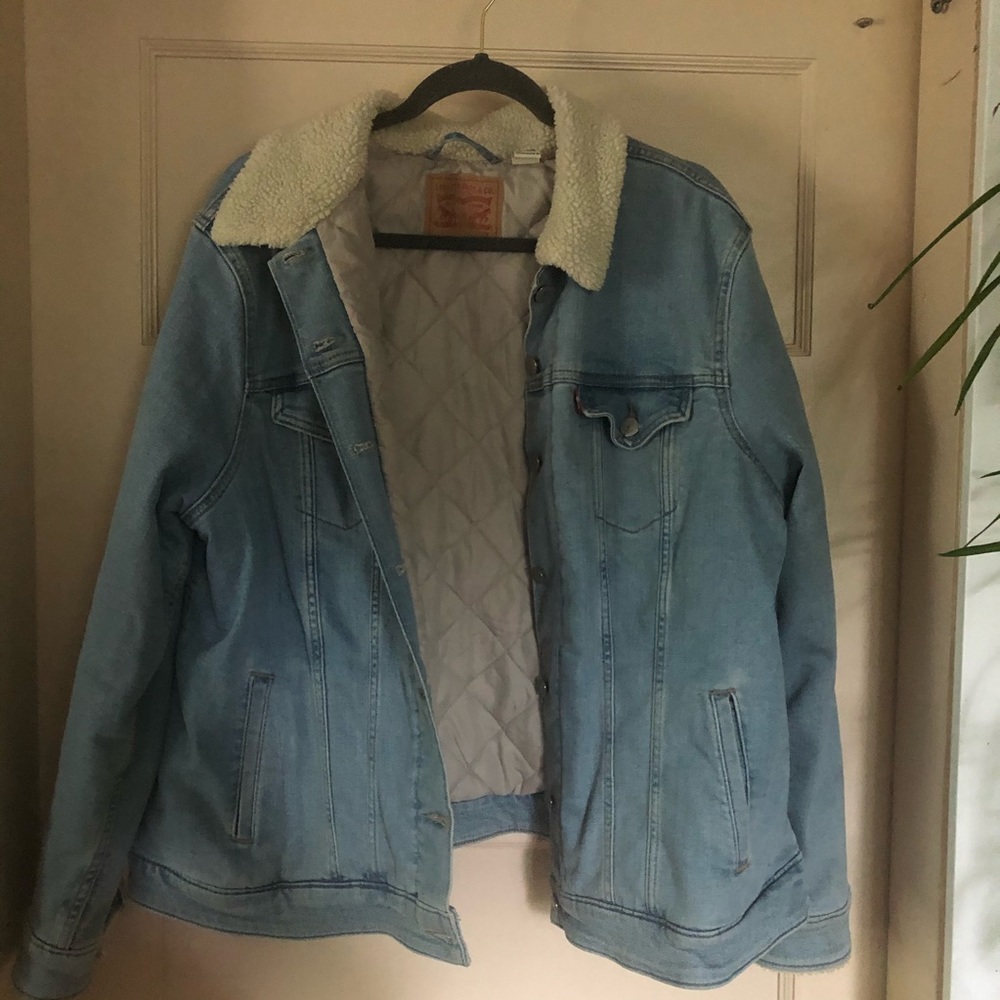 Levi’s lined denim jacket
